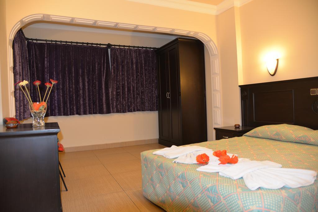 Fidan Apart Hotel マルマリス 部屋 写真